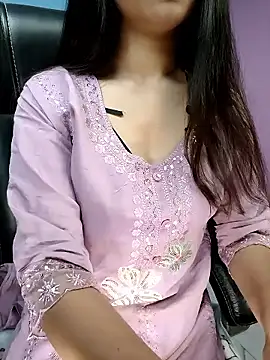 Snapshot of Aditi_1 chatting on 01/12/26, 01:44 Aditi 1 online show from 01/12/26, 01:44