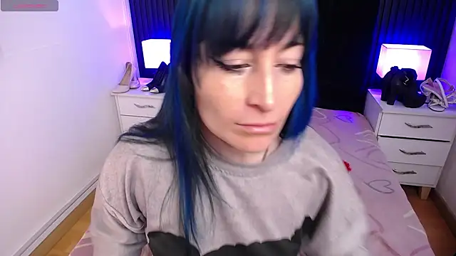 alicia moom online show from 01/20/25, 03:07