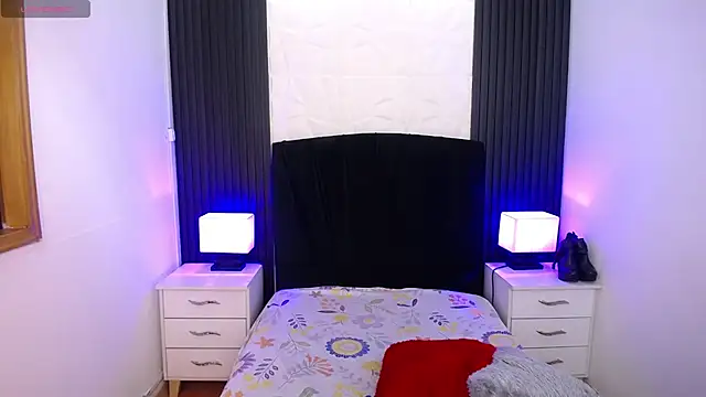 alicia moom online show from 02/26/25, 06:54