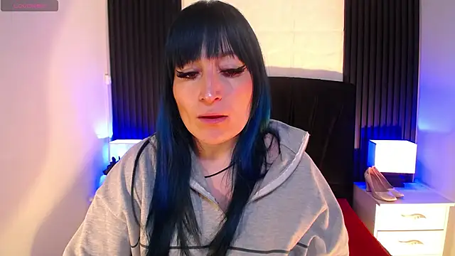 alicia moom online show from 12/19/25, 07:21