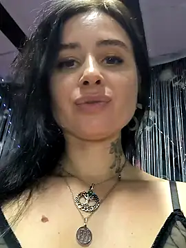 KikiXRed online show from 01/17/25, 06:54