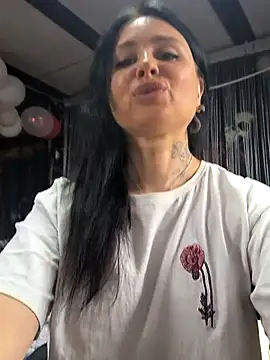 Snapshot of KikiXRed chatting on 03/20/26, 10:31 KikiXRed online show from 03/20/26, 10:31