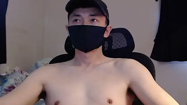 Snapshot of twbobo00715 chatting on 01/03/25, 06:24 twbobo00715 online show from 01/03/25, 06:24