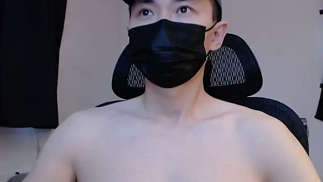 Snapshot of twbobo00715 chatting on 02/11/25, 03:51 twbobo00715 online show from 02/11/25, 03:51