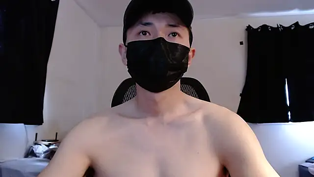 Snapshot of twbobo00715 chatting on 02/18/25, 05:42 twbobo00715 online show from 02/18/25, 05:42