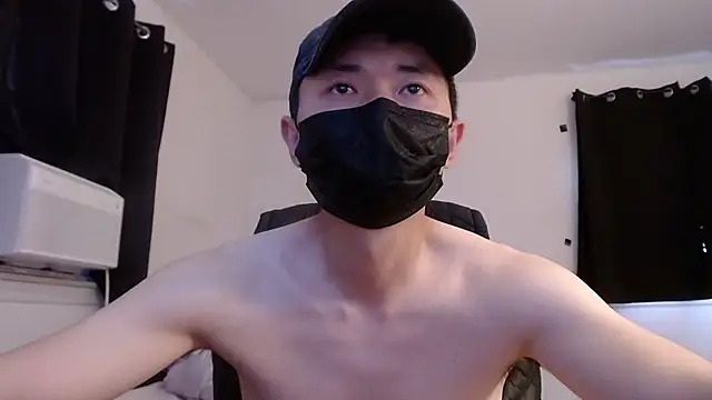 Snapshot of twbobo00715 chatting on 09/10/25, 10:21 twbobo00715 online show from 09/10/25, 10:21