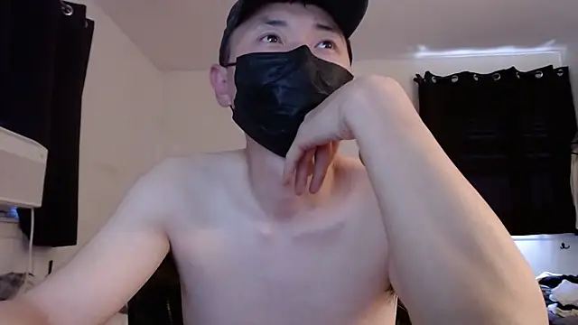 Snapshot of twbobo00715 chatting on 09/19/25, 09:37 twbobo00715 online show from 09/19/25, 09:37