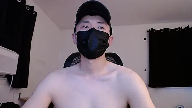 Snapshot of twbobo00715 chatting on 10/31/25, 09:27 twbobo00715 online show from 10/31/25, 09:27