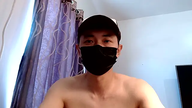 Snapshot of twbobo00715 chatting on 06/20/26, 06:11 twbobo00715 online show from 06/20/26, 06:11