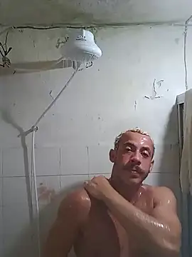 Snapshot of MachoScorpionCaralho chatting on 01/22/25, 10:37 MachoScorpionCaralho online show from 01/22/25, 10:37