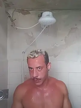 Snapshot of MachoScorpionCaralho chatting on 02/04/25, 12:11 MachoScorpionCaralho online show from 02/04/25, 12:11