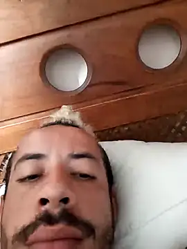 Snapshot of MachoScorpionCaralho chatting on 02/22/25, 12:19 MachoScorpionCaralho online show from 02/22/25, 12:19