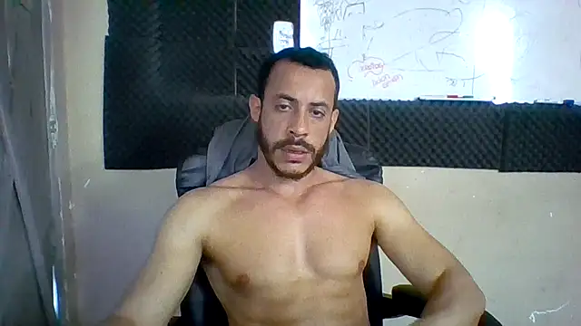 Snapshot of MachoScorpionCaralho chatting on 09/10/25, 02:17 MachoScorpionCaralho online show from 09/10/25, 02:17