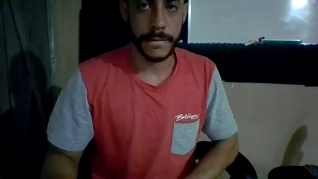 Snapshot of MachoScorpionCaralho chatting on 09/23/25, 10:18 MachoScorpionCaralho online show from 09/23/25, 10:18