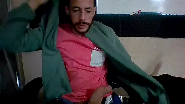 Snapshot of MachoScorpionCaralho chatting on 09/24/25, 12:52 MachoScorpionCaralho online show from 09/24/25, 12:52