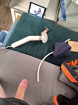 Snapshot of jcp681 chatting on 04/04/26, 04:59 jcp681 online show from 04/04/26, 04:59