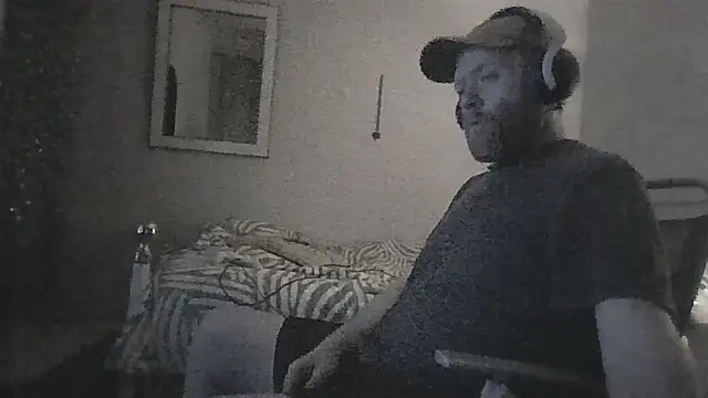 Snapshot of 33ENG chatting on 04/24/26, 12:13 33ENG online show from 04/24/26, 12:13