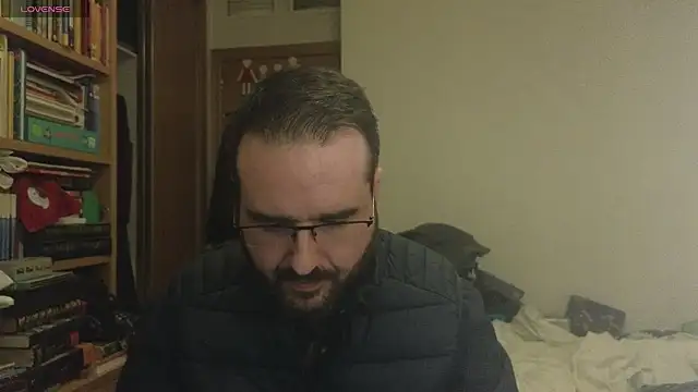 curiosillo83 online show from 02/24/25, 03:31