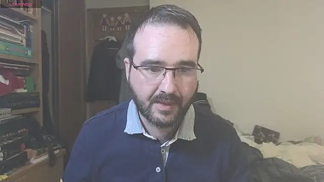 curiosillo83 online show from 02/25/25, 03:38