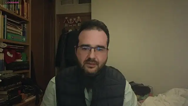 curiosillo83 online show from 03/11/25, 10:31