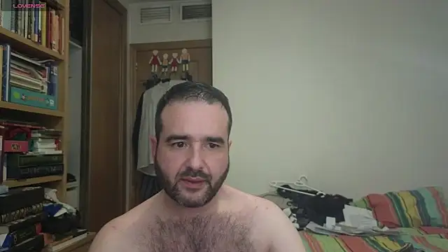 curiosillo83 online show from 10/04/25, 01:47