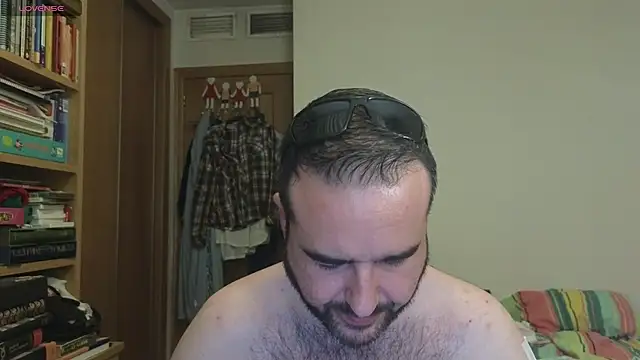 curiosillo83 online show from 10/07/25, 02:25