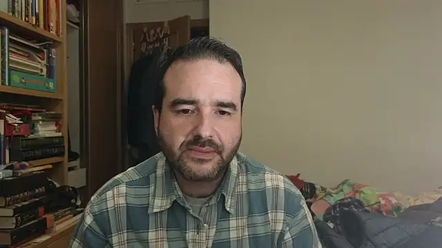 curiosillo83 online show from 11/17/25, 05:41