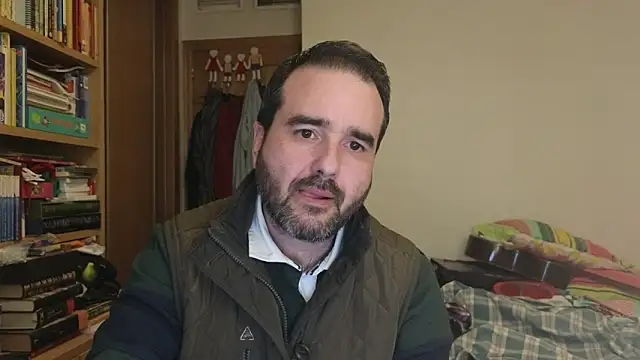 curiosillo83 online show from 02/03/26, 03:06