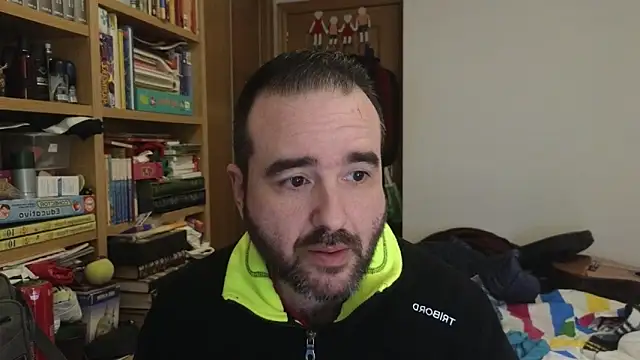 curiosillo83 online show from 04/03/26, 08:34