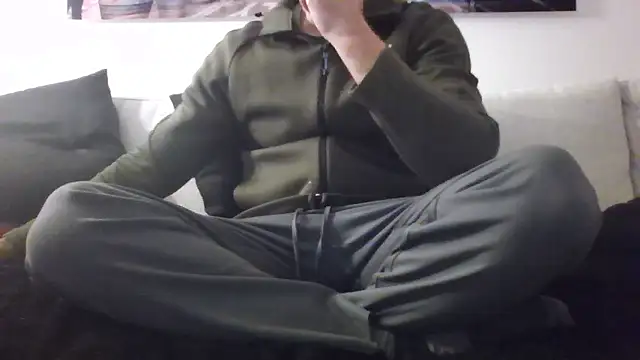 Snapshot of jouet75 chatting on 01/11/26, 08:36 jouet75 online show from 01/11/26, 08:36