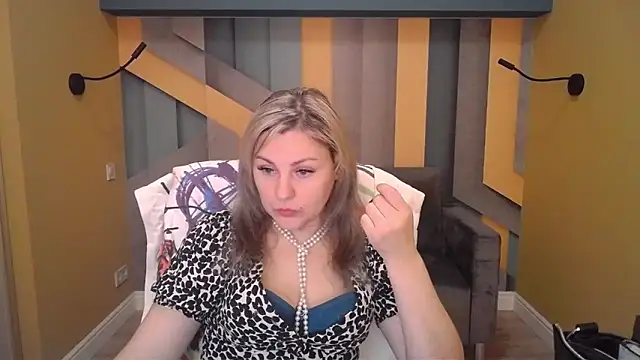 Candy Long online show from 12/01/25, 06:29