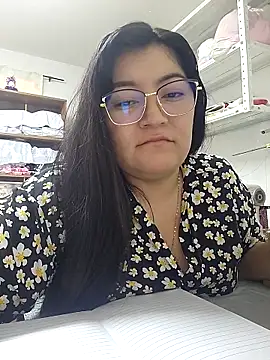 Snapshot of Sakura_0505 chatting on 04/11/26, 10:14 Sakura 0505 online show from 04/11/26, 10:14