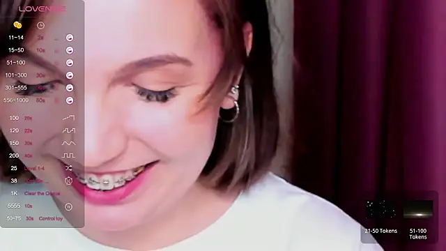 KindHazelHere  online show from 02/15/25, 12:37