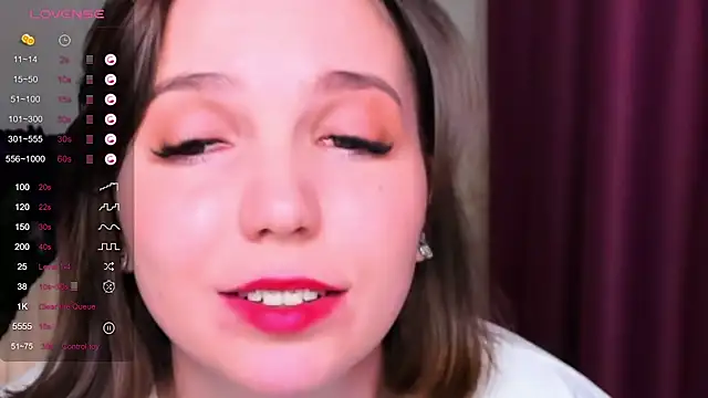 KindHazelHere  online show from 03/08/25, 02:01