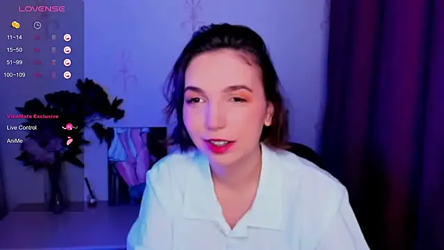 KindHazelHere  online show from 10/13/25, 09:31