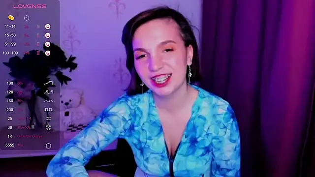 KindHazelHere  online show from 11/21/25, 06:12