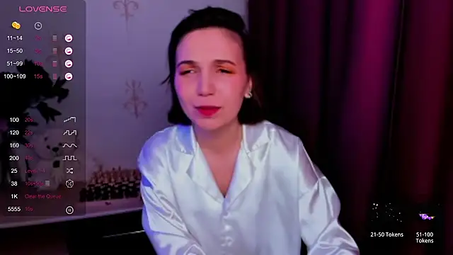 KindHazelHere  online show from 11/30/25, 05:17