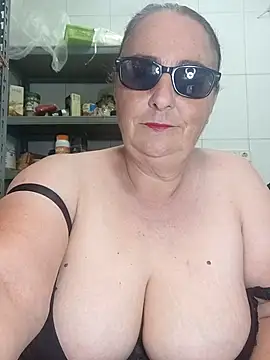 Snapshot of eroticjessitop chatting on 07/02/26, 05:41 eroticjessitop online show from 07/02/26, 05:41
