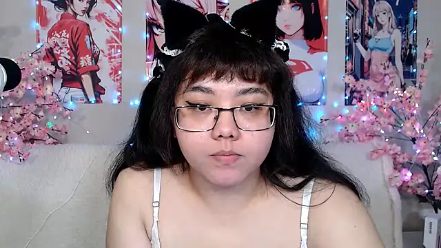 Snapshot of Moertomlly chatting on 07/07/26, 07:23 Moertomlly online show from 07/07/26, 07:23