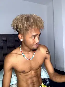 Snapshot of matatanlove chatting on 12/02/24, 11:07 matatanlove online show from 12/02/24, 11:07