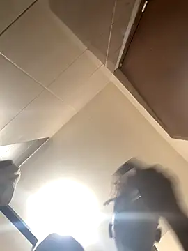 Snapshot of matatanlove chatting on 12/05/24, 01:28 matatanlove online show from 12/05/24, 01:28