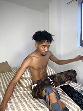 Snapshot of matatanlove chatting on 01/08/25, 10:37 matatanlove online show from 01/08/25, 10:37