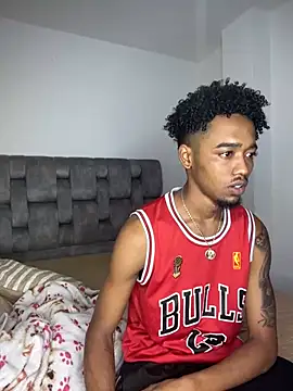 Snapshot of matatanlove chatting on 01/15/25, 05:40 matatanlove online show from 01/15/25, 05:40