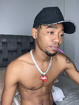 Snapshot of matatanlove chatting on 02/08/25, 05:29 matatanlove online show from 02/08/25, 05:29