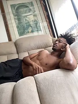 Snapshot of matatanlove chatting on 02/16/25, 05:37 matatanlove online show from 02/16/25, 05:37