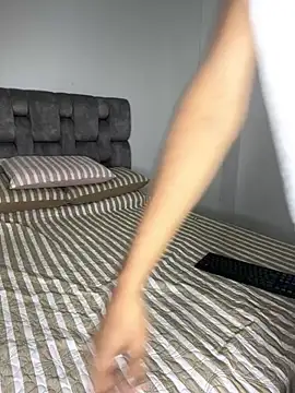 Snapshot of matatanlove chatting on 02/22/25, 04:07 matatanlove online show from 02/22/25, 04:07