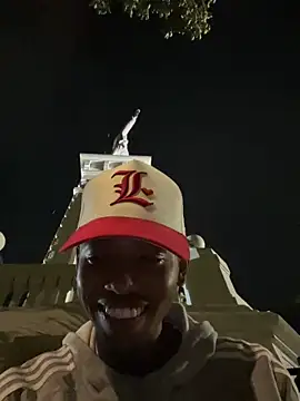 Snapshot of matatanlove chatting on 02/23/25, 04:50 matatanlove online show from 02/23/25, 04:50