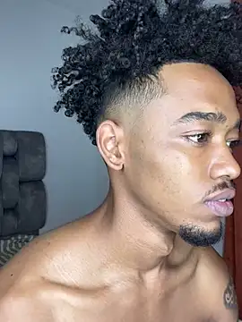 Snapshot of matatanlove chatting on 02/25/25, 04:57 matatanlove online show from 02/25/25, 04:57