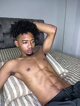 Snapshot of matatanlove chatting on 02/28/25, 05:26 matatanlove online show from 02/28/25, 05:26