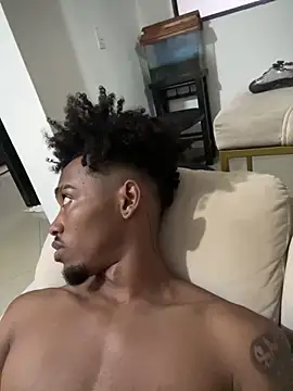 Snapshot of matatanlove chatting on 03/03/25, 10:42 matatanlove online show from 03/03/25, 10:42